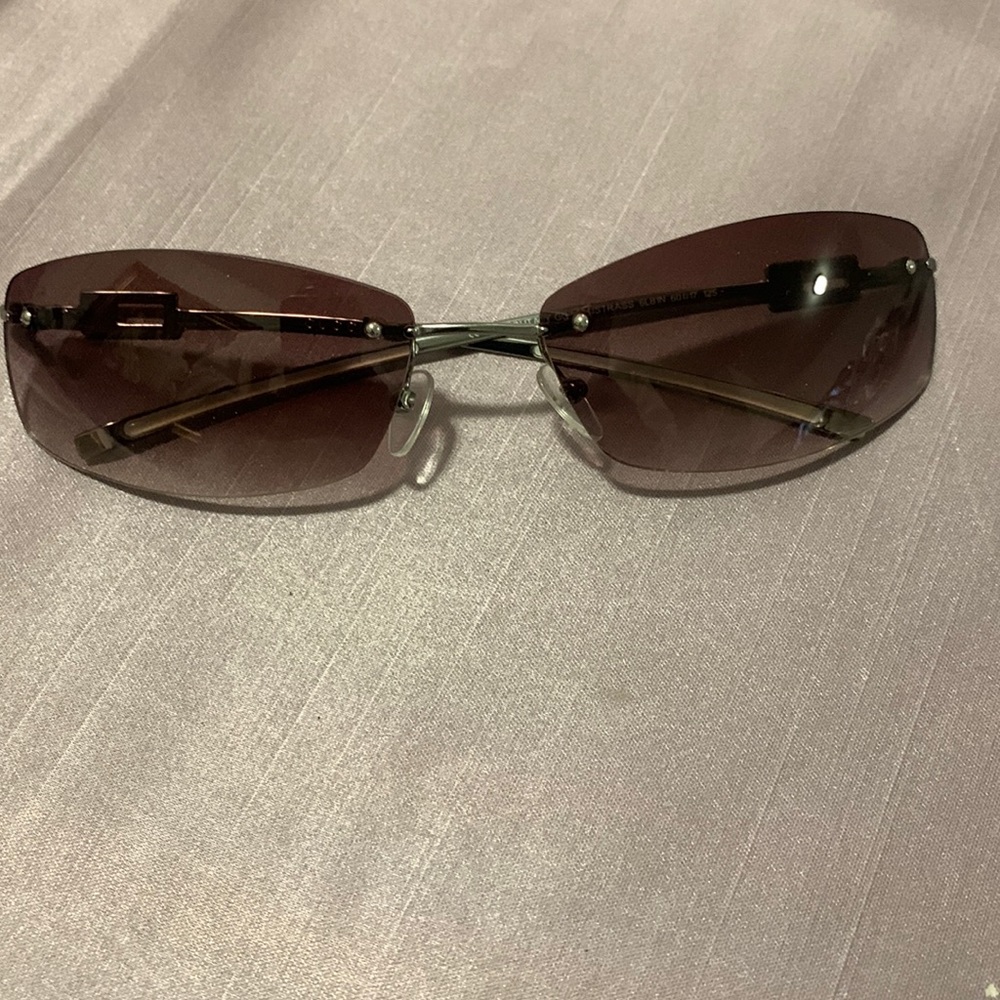 Gucci rimless sunnies